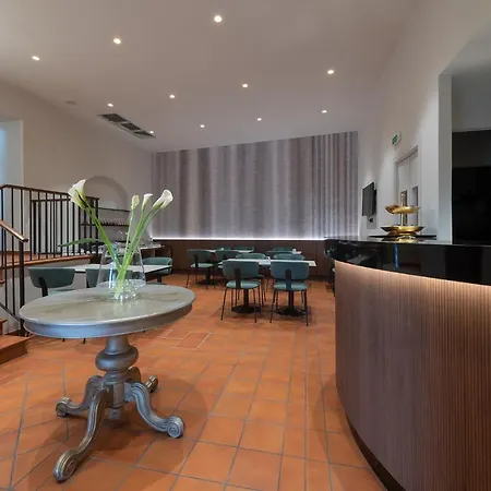 Gattapone Hotell 3*