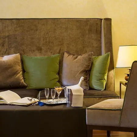 Gattapone Hotell 3*