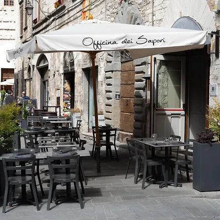 ガッタポーネ 3* グッビオ