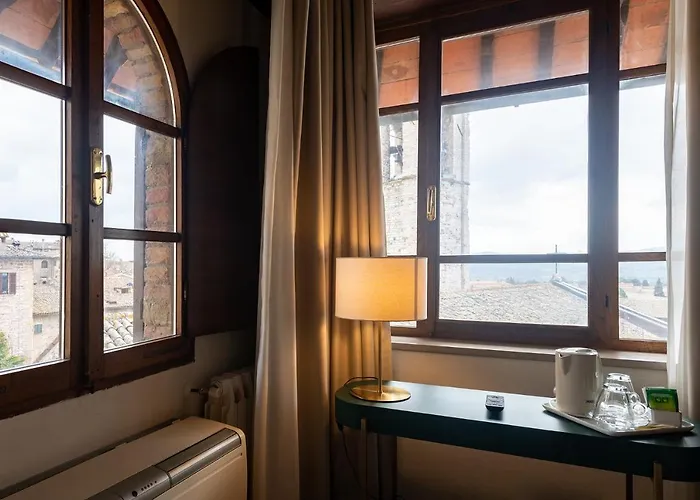 ホテル ガッタポーネ グッビオ